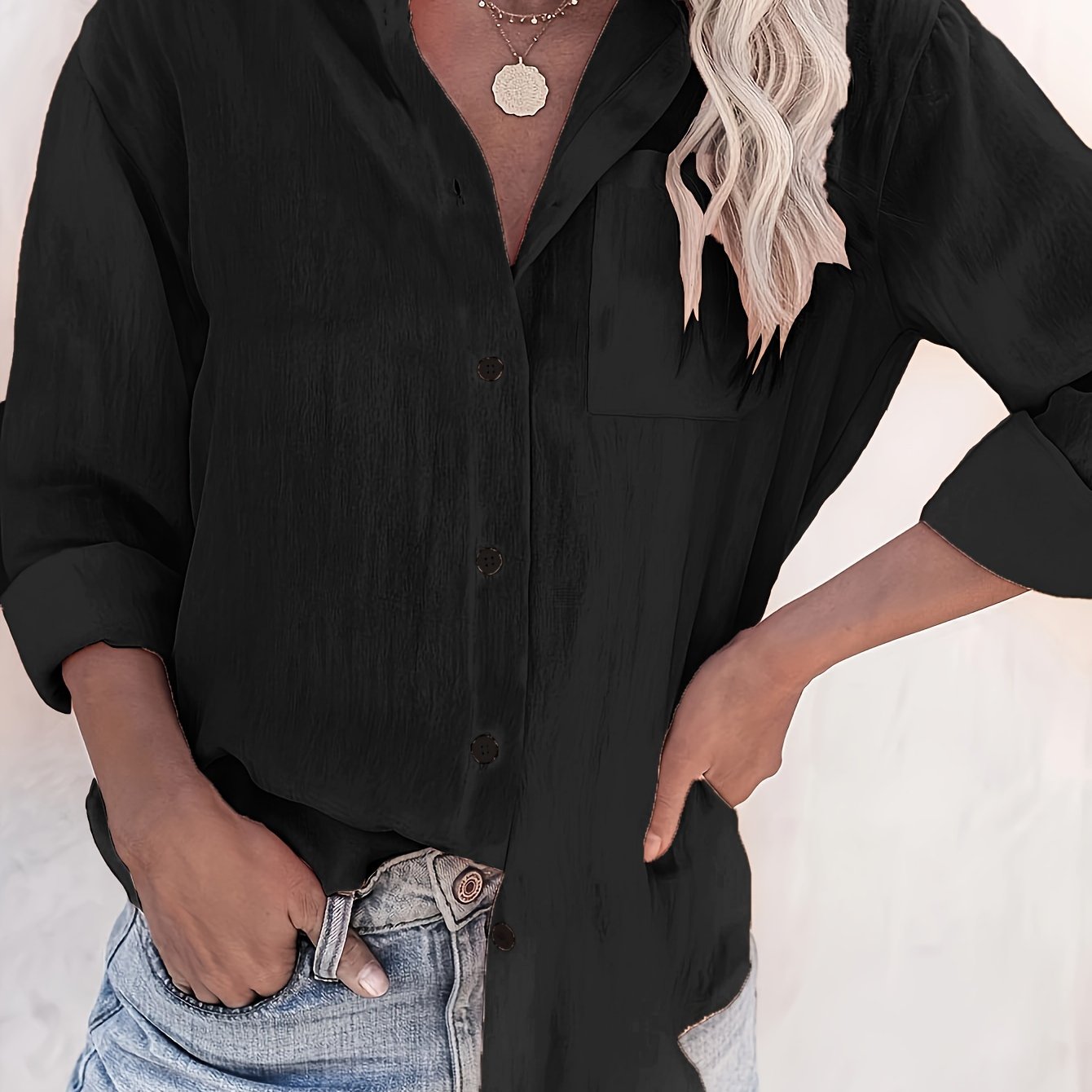 Årvill | Myk og luftig skjortebluse med brystlomme