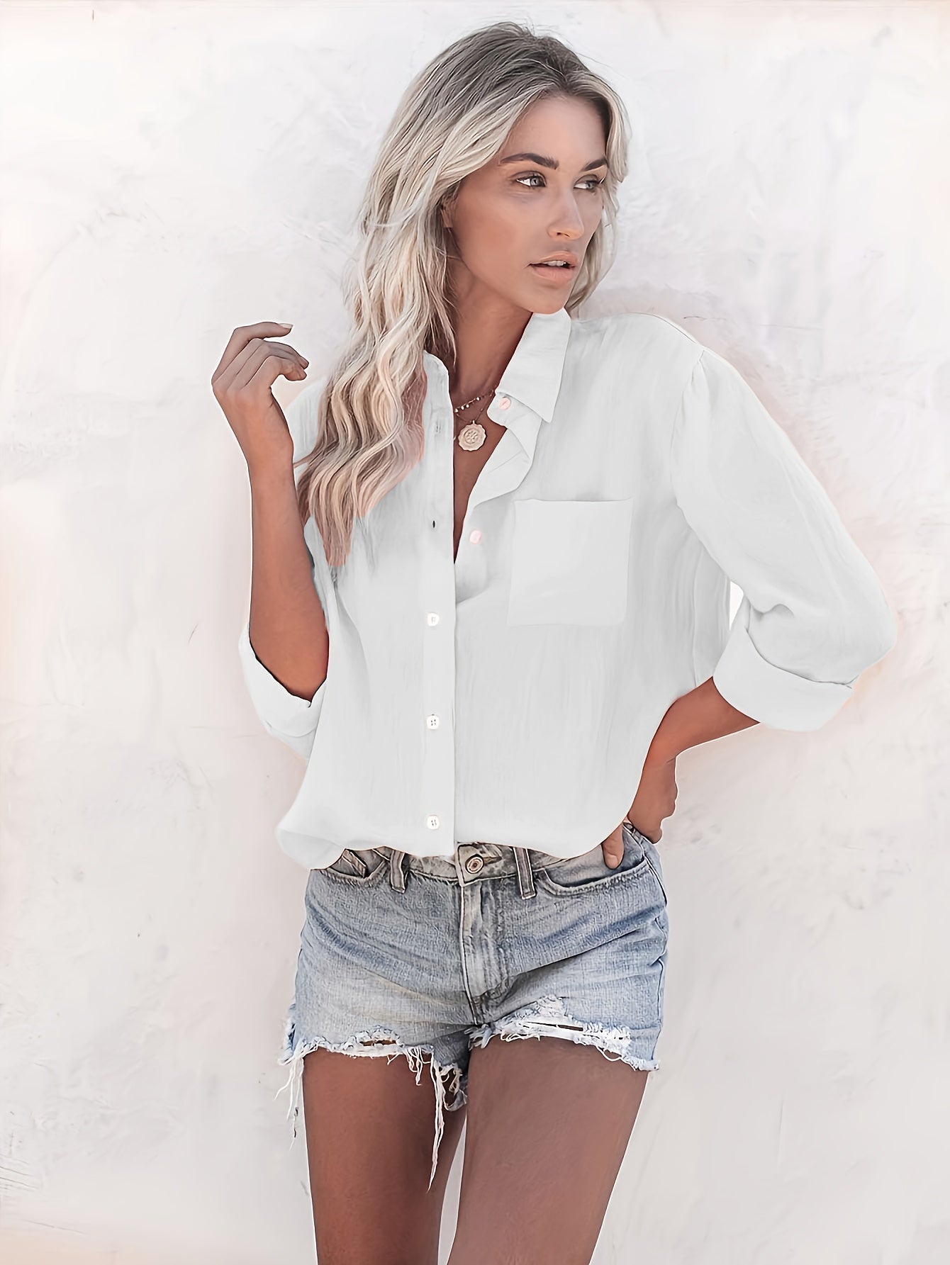 Årvill | Myk og luftig skjortebluse med brystlomme